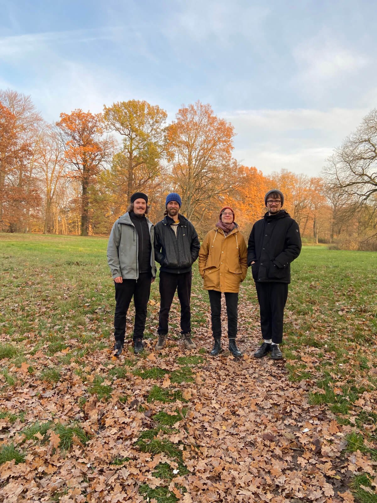 This is us during our first intensive workshop week in 2021 with our former core contributors: Vincent, Sam, Sophie and Andreas!